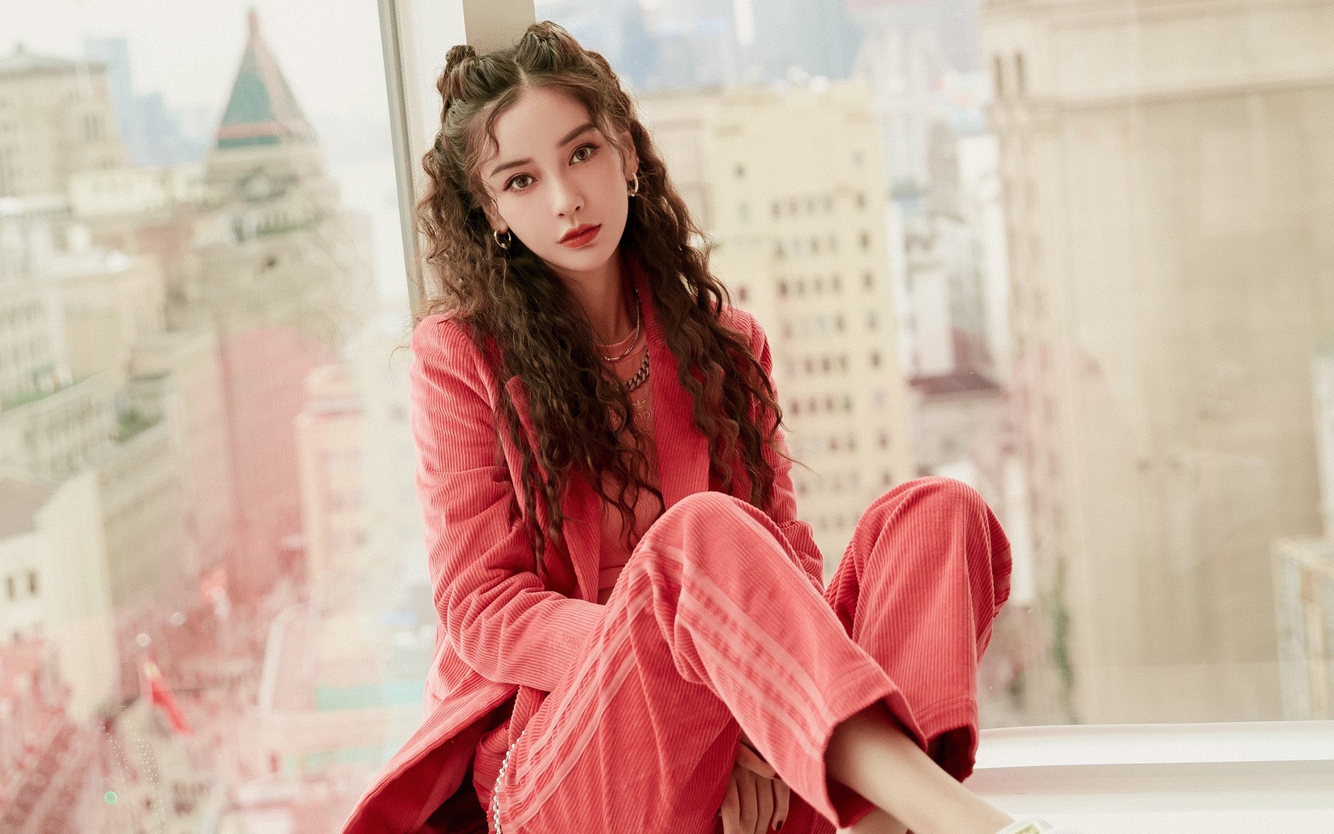 开云网站-_轻量化极限赛车：速度与环保兼得_，轻量级比赛