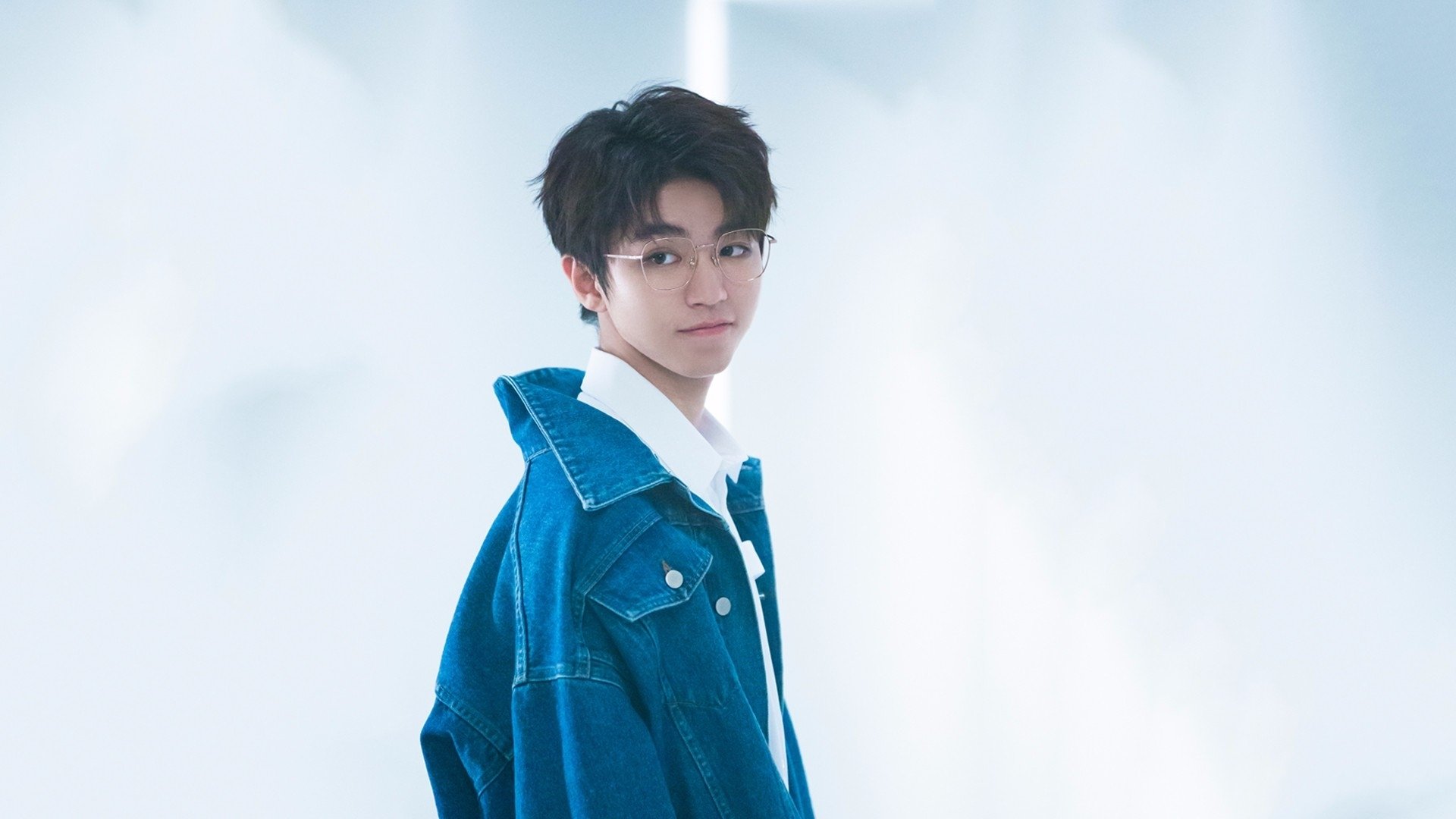 爱游戏体育app-“极速突破”——突破极限的经典超车瞬间，突破极限视频