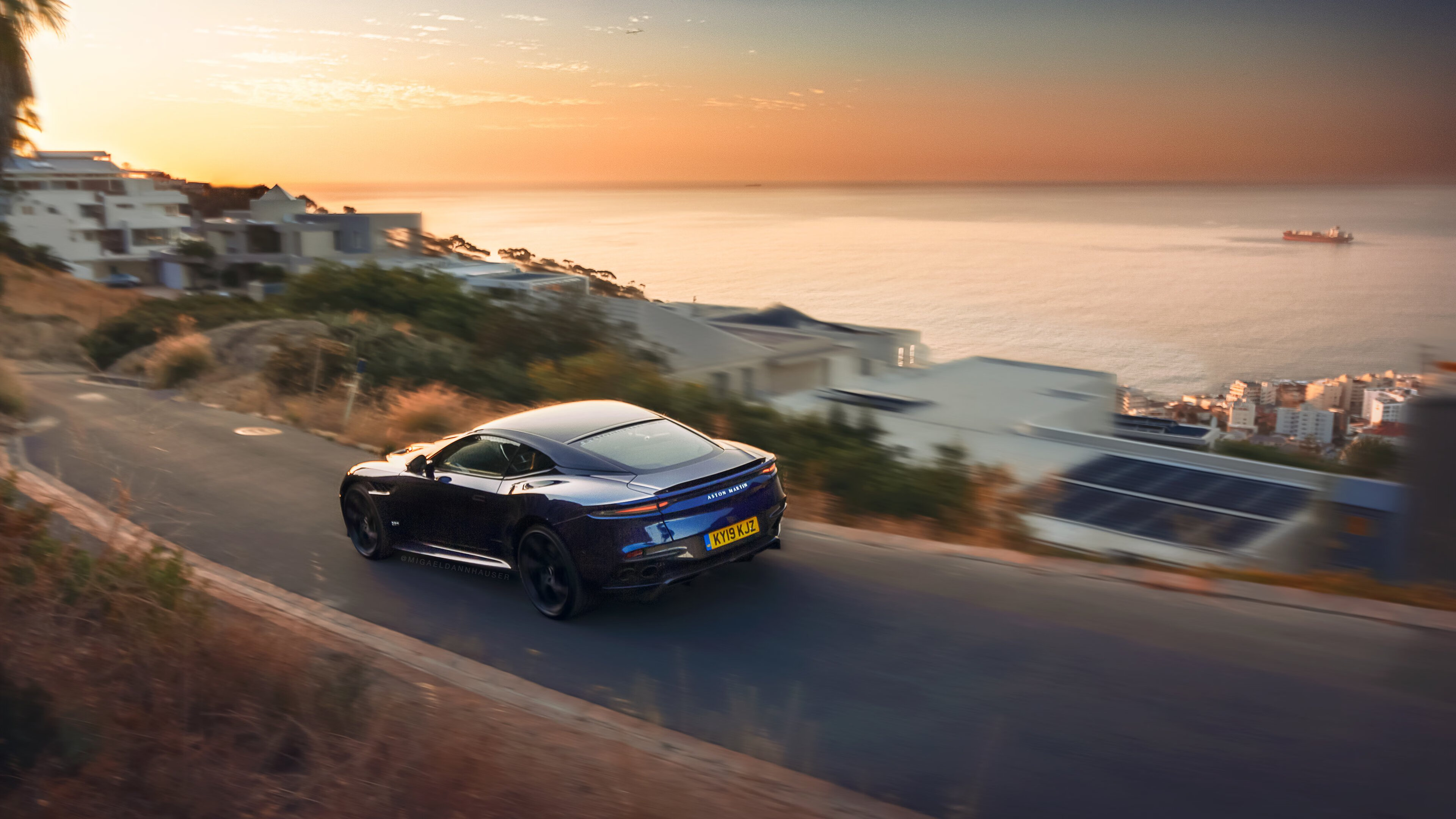 爱游戏在线登录入口-库里：手起“远射”，引爆全联盟的战术革新！，库里超远投球