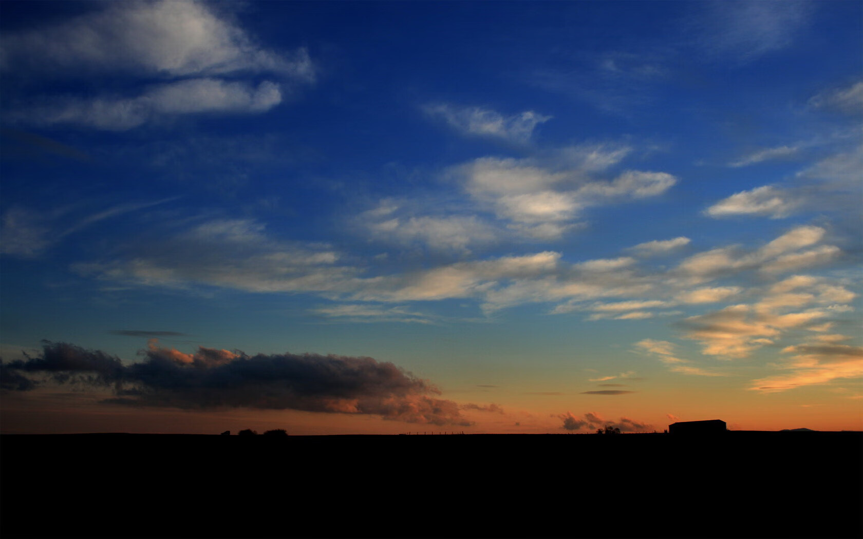 草原狩猎射箭赛:古老技艺的新魅力,草原弓箭