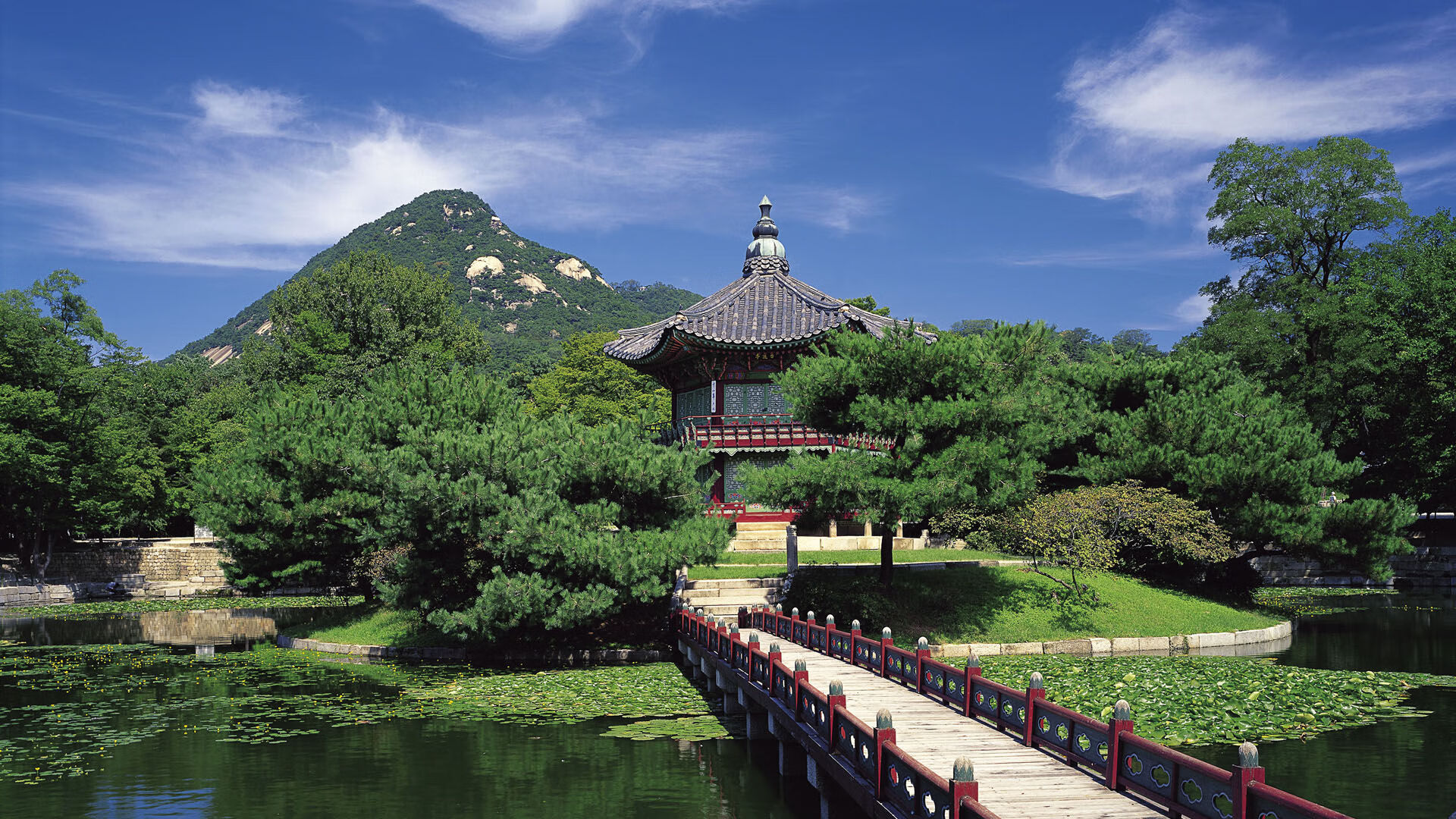 《库里三分球命中率低迷,勇士进攻受限》,勇士库里三分最多的一场