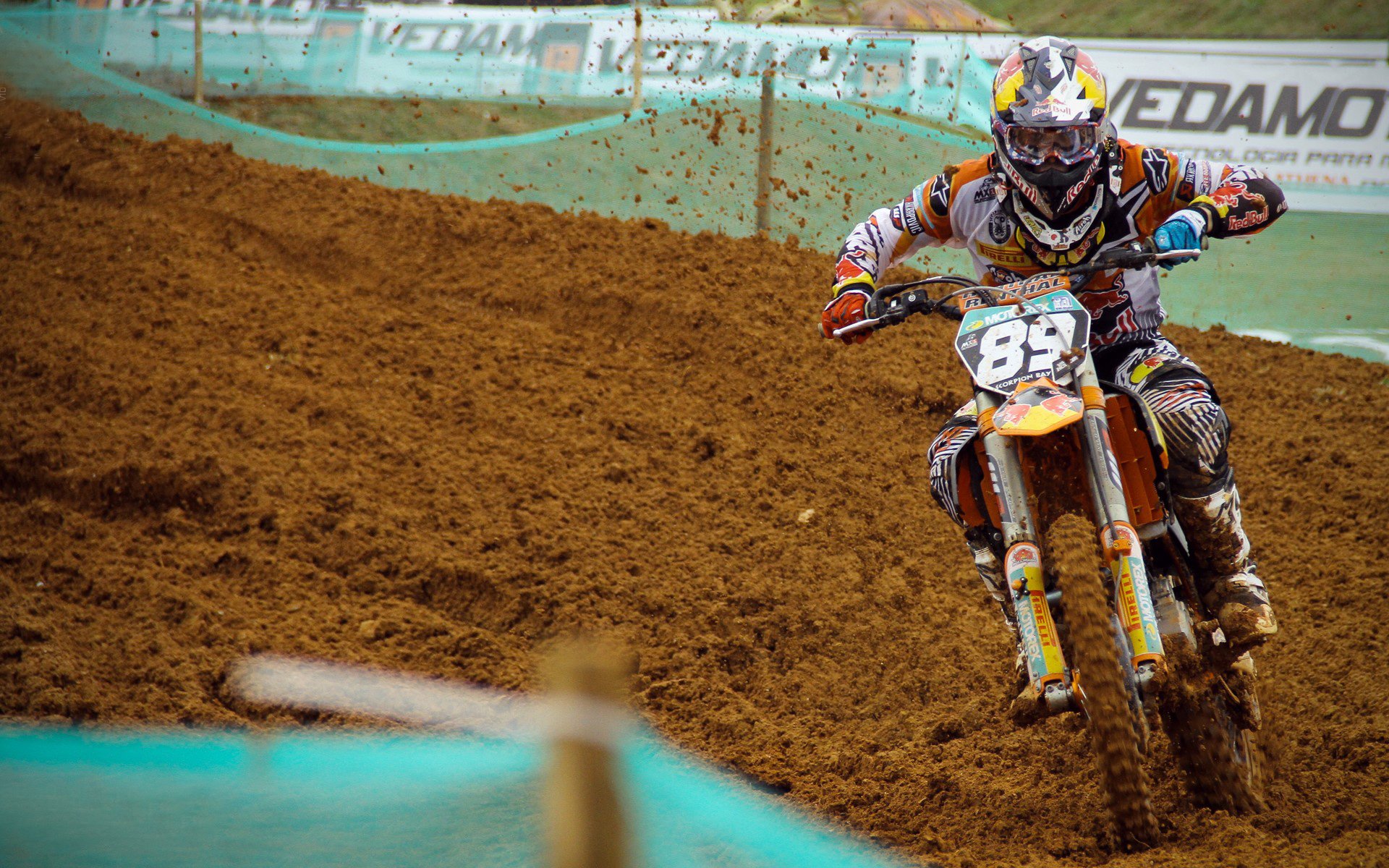 英超球队结合运动生理数据优化恢复周期，英超球队训练时间